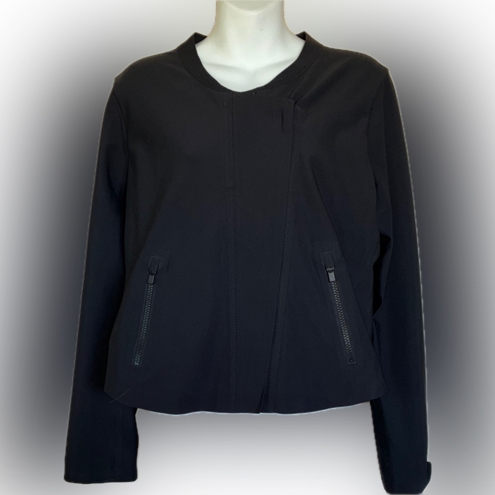 ATHLETA Black Jacket, Edgy & Sleek, offset zipper detail, lightweight. L - Picture 4 of 16